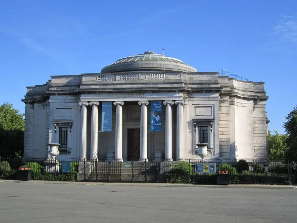 Lady Lever Art Gallery in Port Sunlight, next to Lower Bebington
