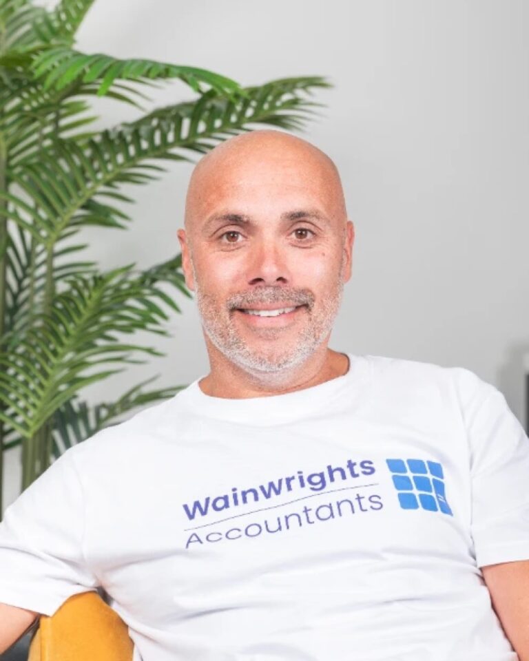 Mark Jones, Senior accountant